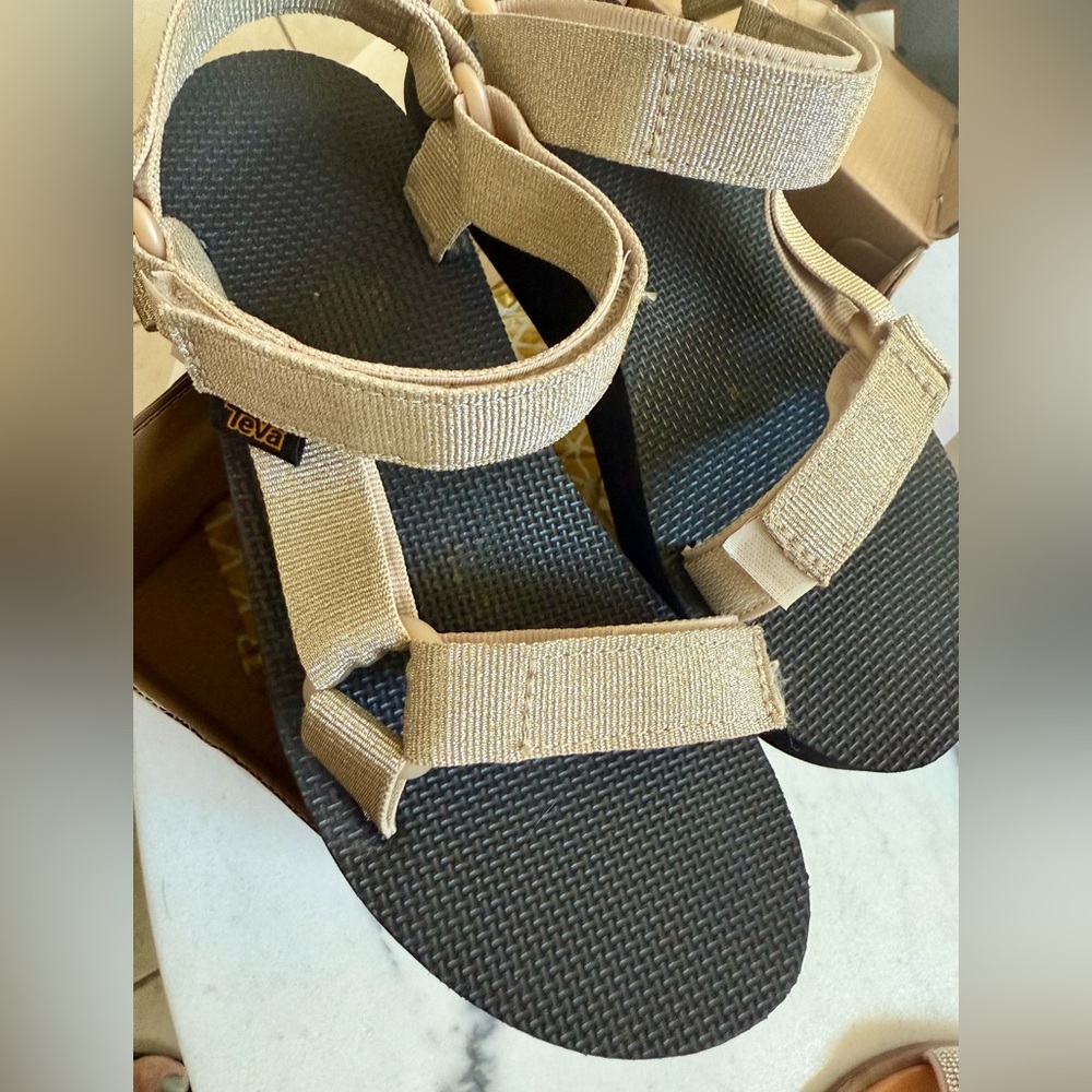 Teva Midform Gold Color